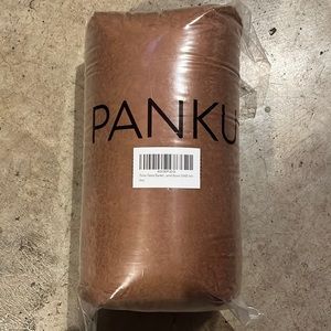 Carmel brown fleece throw blanket.sealed. Never opened